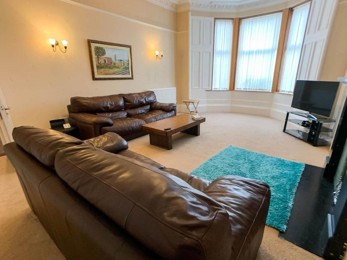 Large Glasgow South Family Home - Free Parking Exterior foto